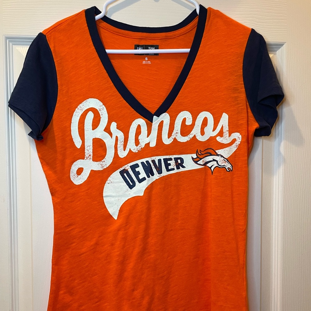 Denver Broncos Tee